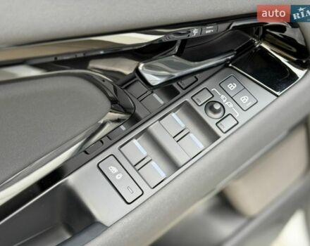 Білий Ленд Ровер Рендж Ровер Евок, об'ємом двигуна 2 л та пробігом 18 тис. км за 53000 $, фото 39 на Automoto.ua