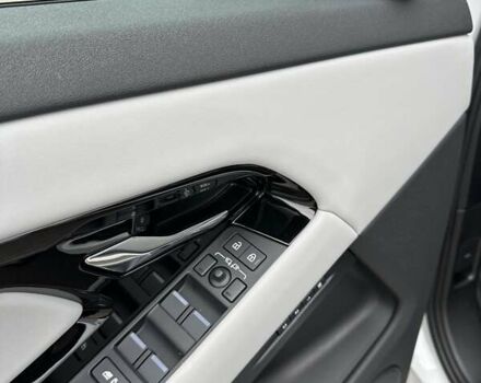 Белый Ленд Ровер Рендж Ровер Эвок, объемом двигателя 2 л и пробегом 7 тыс. км за 59900 $, фото 12 на Automoto.ua