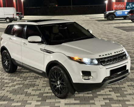 Белый Ленд Ровер Рендж Ровер Эвок, объемом двигателя 2 л и пробегом 320 тыс. км за 12950 $, фото 1 на Automoto.ua