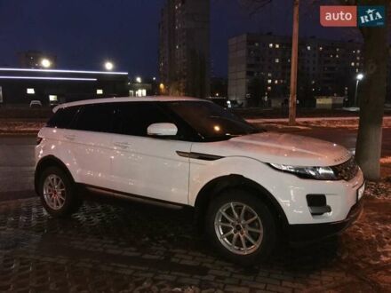 Ленд Ровер Рендж Ровер Эвок 2012 в Харькове на Automoto.ua Белый Ленд Ровер Рендж Ровер Эвок, объемом двигателя 2 л и пробегом 128 тыс. км за 24000 $, фото 1 на Automoto.ua