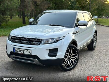 Белый Ленд Ровер Рендж Ровер Эвок, объемом двигателя 2.2 л и пробегом 220 тыс. км за 16800 $, фото 1 на Automoto.ua