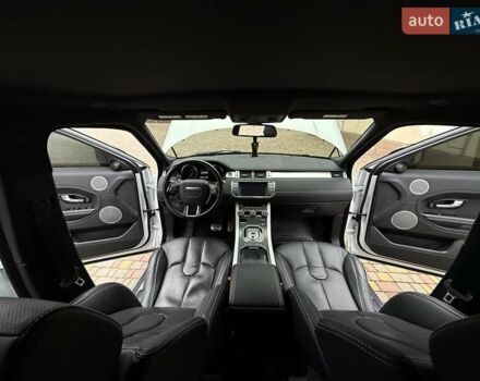 Белый Ленд Ровер Рендж Ровер Эвок, объемом двигателя 2 л и пробегом 104 тыс. км за 17950 $, фото 1 на Automoto.ua