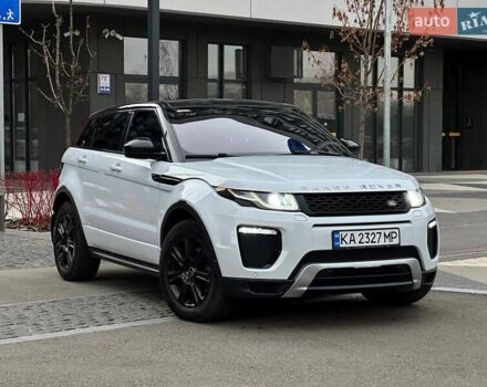 Белый Ленд Ровер Рендж Ровер Эвок, объемом двигателя 2.18 л и пробегом 140 тыс. км за 22500 $, фото 1 на Automoto.ua
