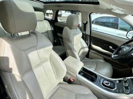 Белый Ленд Ровер Рендж Ровер Эвок, объемом двигателя 2 л и пробегом 131 тыс. км за 18500 $, фото 1 на Automoto.ua