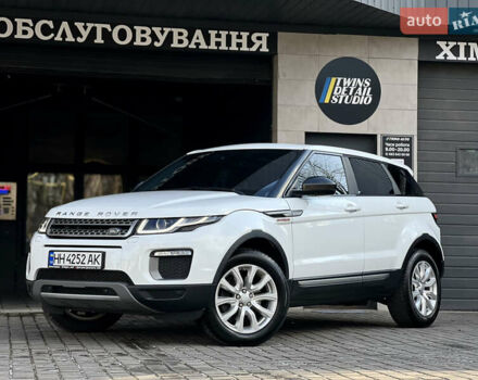 Белый Ленд Ровер Рендж Ровер Эвок, объемом двигателя 2 л и пробегом 145 тыс. км за 23000 $, фото 1 на Automoto.ua
