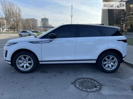 Ленд Ровер Рендж Ровер Эвок 2019 в Киеве на Automoto.ua Белый Ленд Ровер Рендж Ровер Эвок, объемом двигателя 2 л и пробегом 74 тыс. км за 35500 $, фото 1 на Automoto.ua