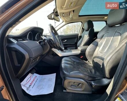 Бежевый Ленд Ровер Рендж Ровер Эвок, объемом двигателя 2 л и пробегом 201 тыс. км за 9900 $, фото 6 на Automoto.ua