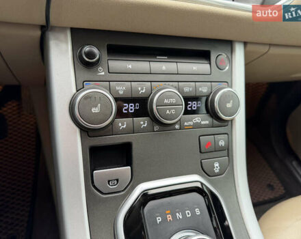 Бежевый Ленд Ровер Рендж Ровер Эвок, объемом двигателя 2 л и пробегом 246 тыс. км за 14500 $, фото 44 на Automoto.ua