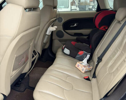 Бежевый Ленд Ровер Рендж Ровер Эвок, объемом двигателя 2 л и пробегом 246 тыс. км за 14500 $, фото 28 на Automoto.ua