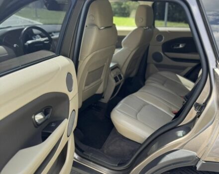 Бежевий Ленд Ровер Рендж Ровер Евок, об'ємом двигуна 2.2 л та пробігом 132 тис. км за 22000 $, фото 3 на Automoto.ua