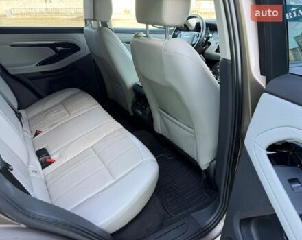 Бежевий Ленд Ровер Рендж Ровер Евок, об'ємом двигуна 2 л та пробігом 108 тис. км за 25900 $, фото 10 на Automoto.ua