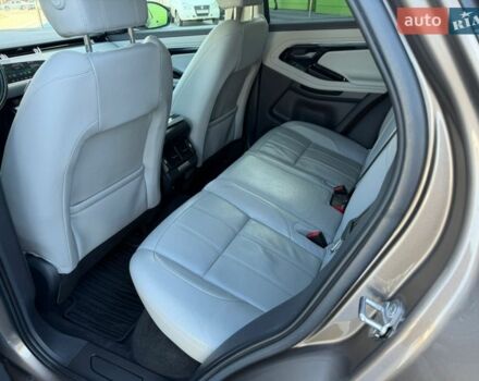 Бежевий Ленд Ровер Рендж Ровер Евок, об'ємом двигуна 2 л та пробігом 108 тис. км за 25900 $, фото 11 на Automoto.ua