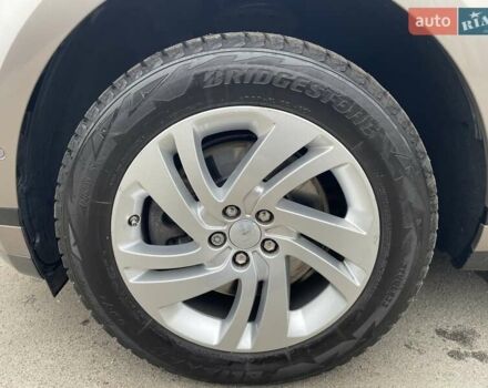 Бежевий Ленд Ровер Рендж Ровер Евок, об'ємом двигуна 2 л та пробігом 107 тис. км за 41500 $, фото 16 на Automoto.ua