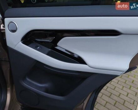 Бежевый Ленд Ровер Рендж Ровер Эвок, объемом двигателя 2 л и пробегом 32 тыс. км за 57034 $, фото 27 на Automoto.ua