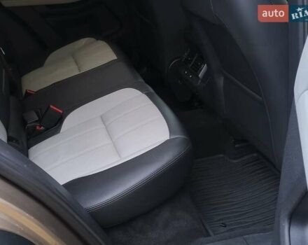 Бежевый Ленд Ровер Рендж Ровер Эвок, объемом двигателя 2 л и пробегом 32 тыс. км за 57034 $, фото 24 на Automoto.ua