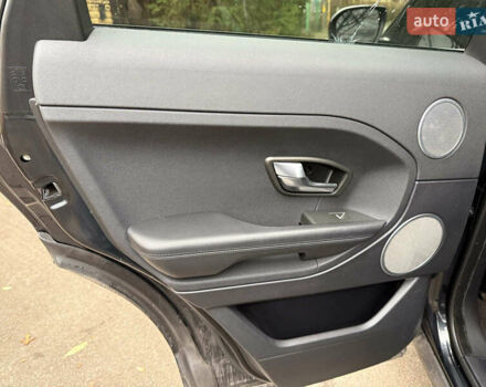 Чорний Ленд Ровер Рендж Ровер Евок, об'ємом двигуна 2 л та пробігом 163 тис. км за 14990 $, фото 14 на Automoto.ua