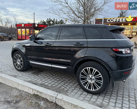 Чорний Ленд Ровер Рендж Ровер Евок, об'ємом двигуна 2.18 л та пробігом 164 тис. км за 18500 $, фото 3 на Automoto.ua