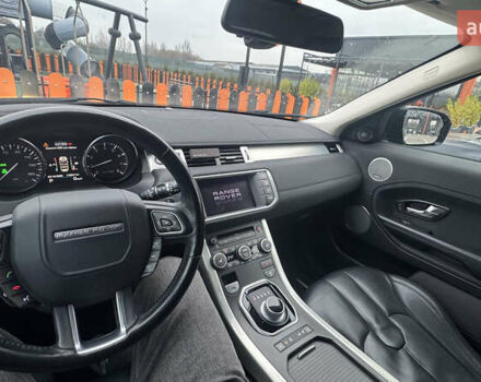 Чорний Ленд Ровер Рендж Ровер Евок, об'ємом двигуна 2 л та пробігом 174 тис. км за 15700 $, фото 19 на Automoto.ua