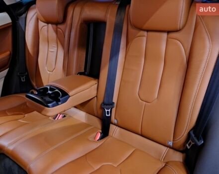 Чорний Ленд Ровер Рендж Ровер Евок, об'ємом двигуна 2 л та пробігом 94 тис. км за 14900 $, фото 34 на Automoto.ua