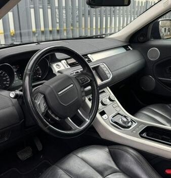 Чорний Ленд Ровер Рендж Ровер Евок, об'ємом двигуна 2 л та пробігом 179 тис. км за 13500 $, фото 7 на Automoto.ua