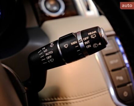 Чорний Ленд Ровер Рендж Ровер Евок, об'ємом двигуна 2 л та пробігом 94 тис. км за 14900 $, фото 22 на Automoto.ua