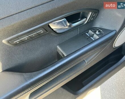 Черный Ленд Ровер Рендж Ровер Эвок, объемом двигателя 2 л и пробегом 214 тыс. км за 13000 $, фото 10 на Automoto.ua