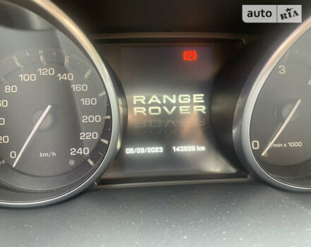 Чорний Ленд Ровер Рендж Ровер Евок, об'ємом двигуна 0 л та пробігом 146 тис. км за 18300 $, фото 10 на Automoto.ua