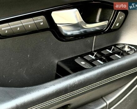 Черный Ленд Ровер Рендж Ровер Эвок, объемом двигателя 2.2 л и пробегом 165 тыс. км за 18000 $, фото 12 на Automoto.ua