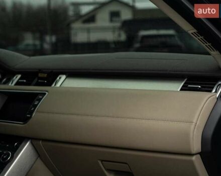 Чорний Ленд Ровер Рендж Ровер Евок, об'ємом двигуна 2.18 л та пробігом 150 тис. км за 18500 $, фото 30 на Automoto.ua