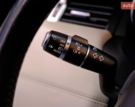 Чорний Ленд Ровер Рендж Ровер Евок, об'ємом двигуна 2 л та пробігом 94 тис. км за 14900 $, фото 23 на Automoto.ua