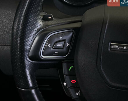 Чорний Ленд Ровер Рендж Ровер Евок, об'ємом двигуна 2 л та пробігом 125 тис. км за 17499 $, фото 17 на Automoto.ua