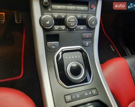Чорний Ленд Ровер Рендж Ровер Евок, об'ємом двигуна 2 л та пробігом 122 тис. км за 16999 $, фото 10 на Automoto.ua
