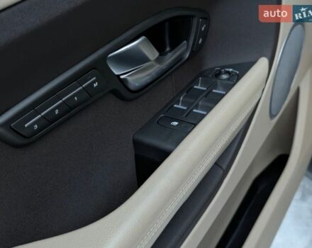 Чорний Ленд Ровер Рендж Ровер Евок, об'ємом двигуна 2 л та пробігом 230 тис. км за 16199 $, фото 22 на Automoto.ua