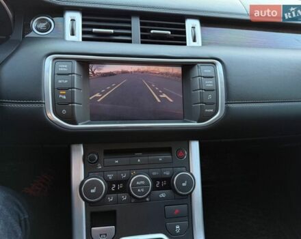 Черный Ленд Ровер Рендж Ровер Эвок, объемом двигателя 2.2 л и пробегом 165 тыс. км за 18800 $, фото 16 на Automoto.ua