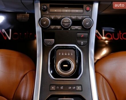 Чорний Ленд Ровер Рендж Ровер Евок, об'ємом двигуна 2 л та пробігом 94 тис. км за 14900 $, фото 16 на Automoto.ua
