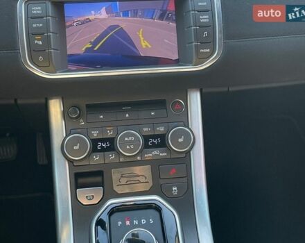 Черный Ленд Ровер Рендж Ровер Эвок, объемом двигателя 2 л и пробегом 214 тыс. км за 13000 $, фото 6 на Automoto.ua