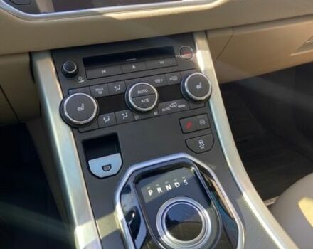 Чорний Ленд Ровер Рендж Ровер Евок, об'ємом двигуна 2 л та пробігом 186 тис. км за 16500 $, фото 12 на Automoto.ua