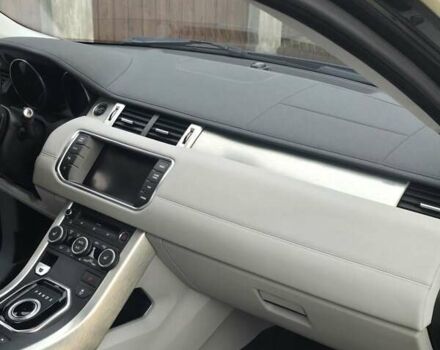 Черный Ленд Ровер Рендж Ровер Эвок, объемом двигателя 2 л и пробегом 286 тыс. км за 14500 $, фото 7 на Automoto.ua