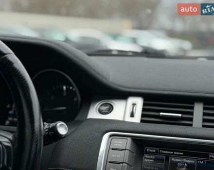 Чорний Ленд Ровер Рендж Ровер Евок, об'ємом двигуна 2.18 л та пробігом 251 тис. км за 14800 $, фото 53 на Automoto.ua