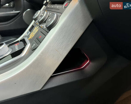 Чорний Ленд Ровер Рендж Ровер Евок, об'ємом двигуна 2 л та пробігом 197 тис. км за 13500 $, фото 28 на Automoto.ua