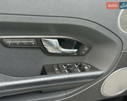 Черный Ленд Ровер Рендж Ровер Эвок, объемом двигателя 2 л и пробегом 210 тыс. км за 13999 $, фото 14 на Automoto.ua