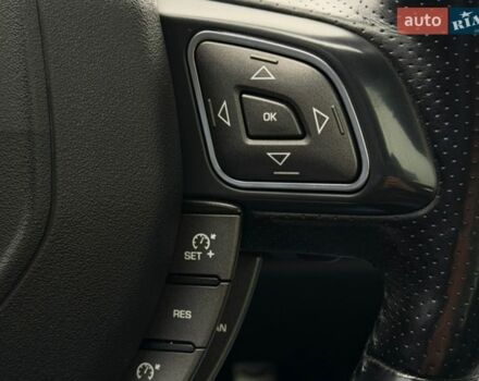 Чорний Ленд Ровер Рендж Ровер Евок, об'ємом двигуна 2.18 л та пробігом 251 тис. км за 14800 $, фото 76 на Automoto.ua