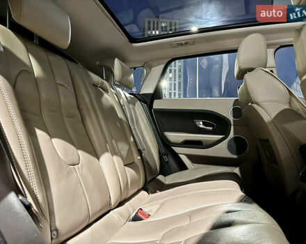 Черный Ленд Ровер Рендж Ровер Эвок, объемом двигателя 2.2 л и пробегом 139 тыс. км за 20999 $, фото 5 на Automoto.ua