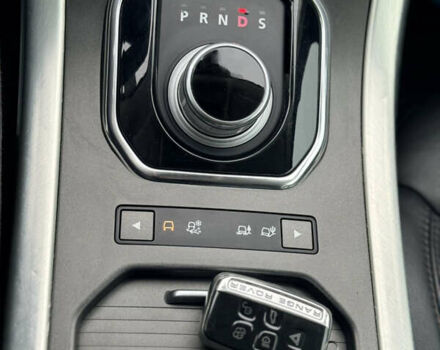 Черный Ленд Ровер Рендж Ровер Эвок, объемом двигателя 2 л и пробегом 260 тыс. км за 11799 $, фото 43 на Automoto.ua