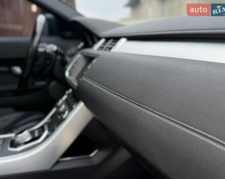 Чорний Ленд Ровер Рендж Ровер Евок, об'ємом двигуна 2.18 л та пробігом 251 тис. км за 14800 $, фото 61 на Automoto.ua