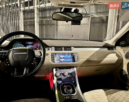 Черный Ленд Ровер Рендж Ровер Эвок, объемом двигателя 2.2 л и пробегом 139 тыс. км за 20999 $, фото 6 на Automoto.ua