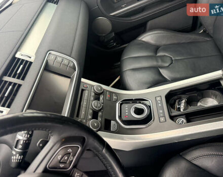 Черный Ленд Ровер Рендж Ровер Эвок, объемом двигателя 2 л и пробегом 260 тыс. км за 11799 $, фото 21 на Automoto.ua