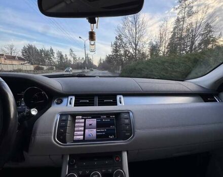 Черный Ленд Ровер Рендж Ровер Эвок, объемом двигателя 2.18 л и пробегом 220 тыс. км за 17000 $, фото 6 на Automoto.ua