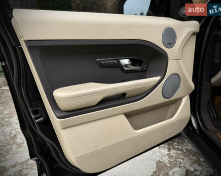 Черный Ленд Ровер Рендж Ровер Эвок, объемом двигателя 2 л и пробегом 150 тыс. км за 14700 $, фото 35 на Automoto.ua