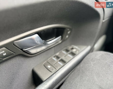 Черный Ленд Ровер Рендж Ровер Эвок, объемом двигателя 2 л и пробегом 260 тыс. км за 11799 $, фото 46 на Automoto.ua